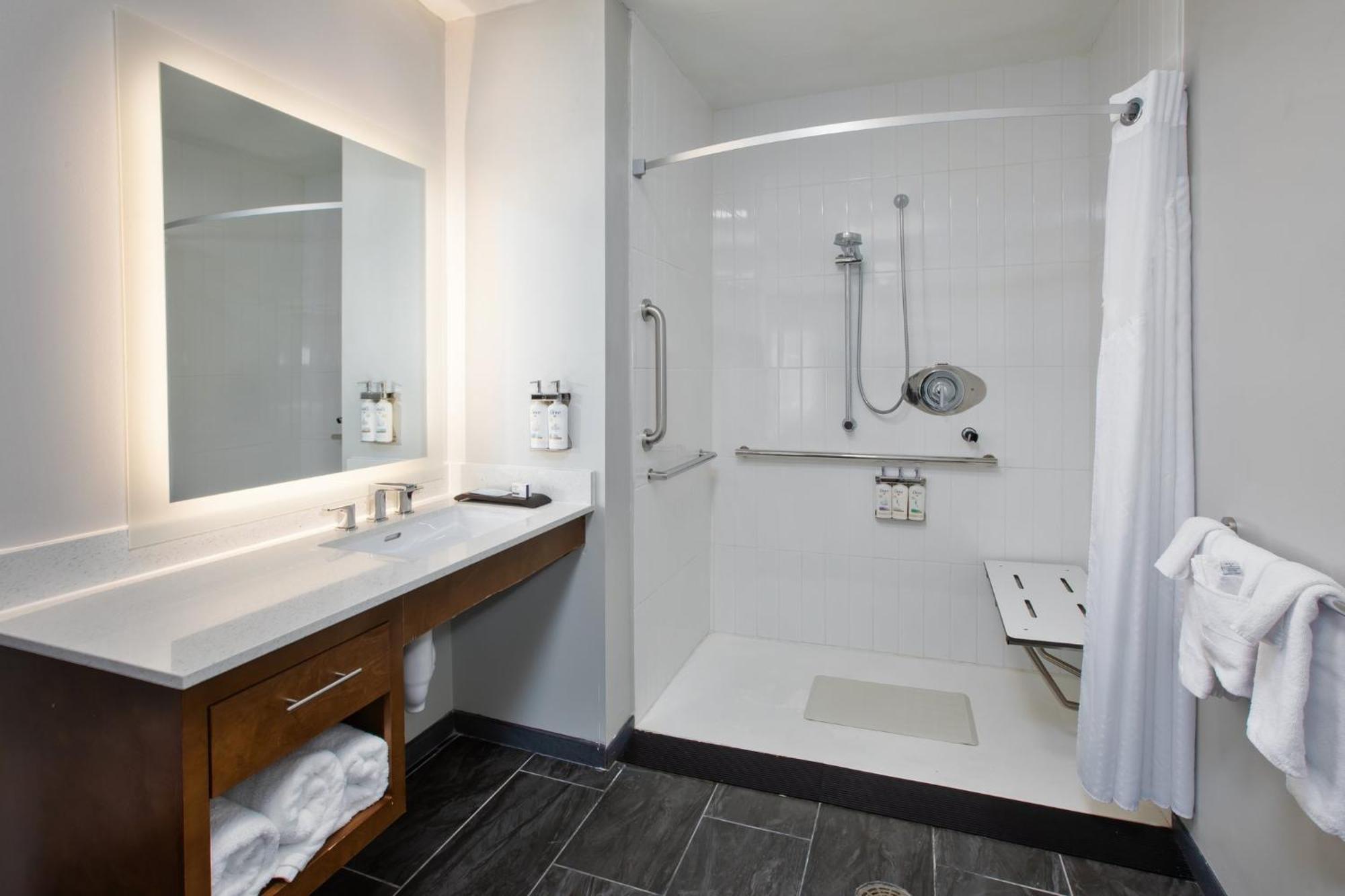 Staybridge Suites - Ames By Ihg Exterior foto